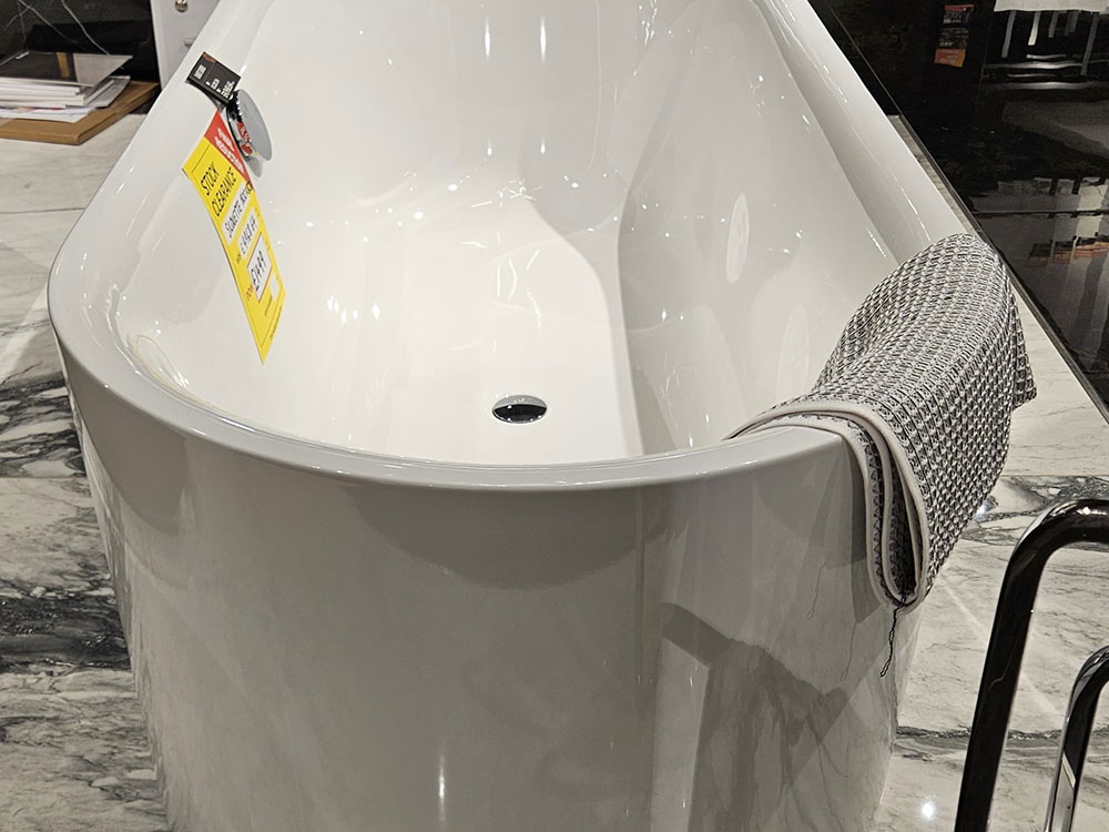 White Free-Standing Bath  - was £5,400.00   NOW £1,499.00 + VAT