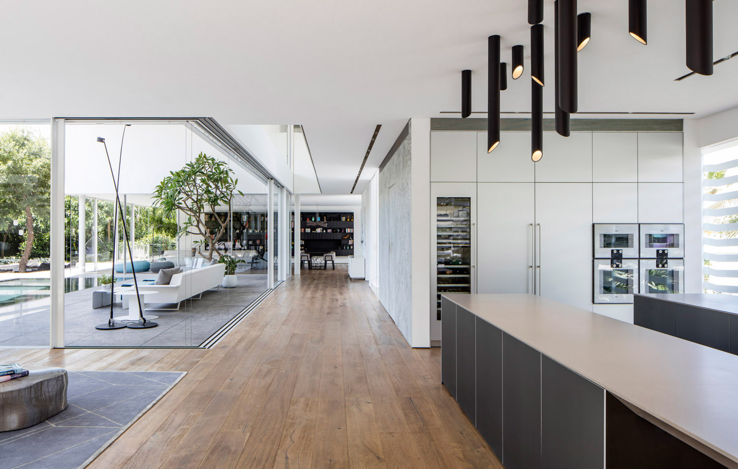 A Most Extraordinary Home - Kitchen