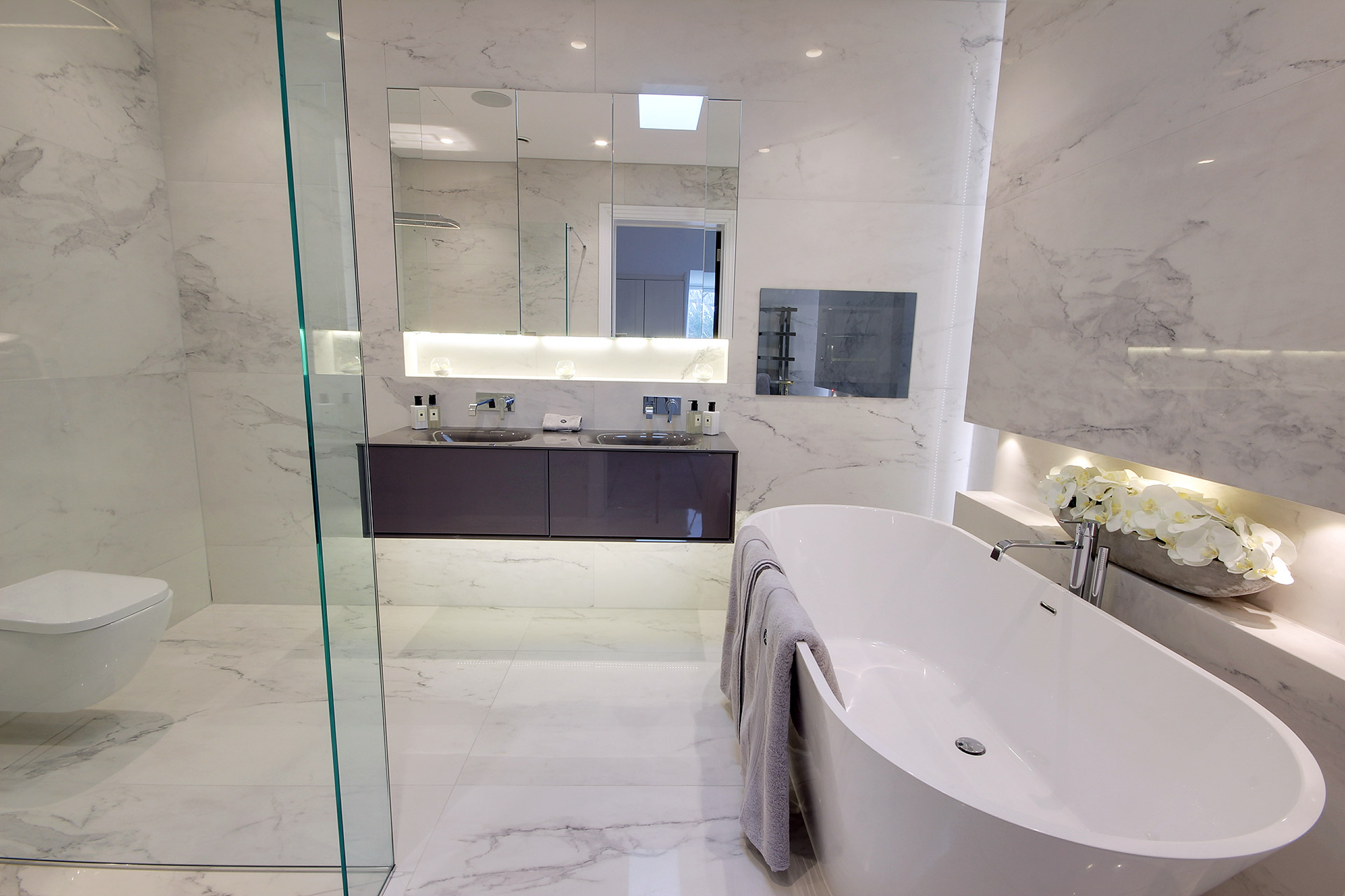 Luxury Bathroom : Hadley Wood, London