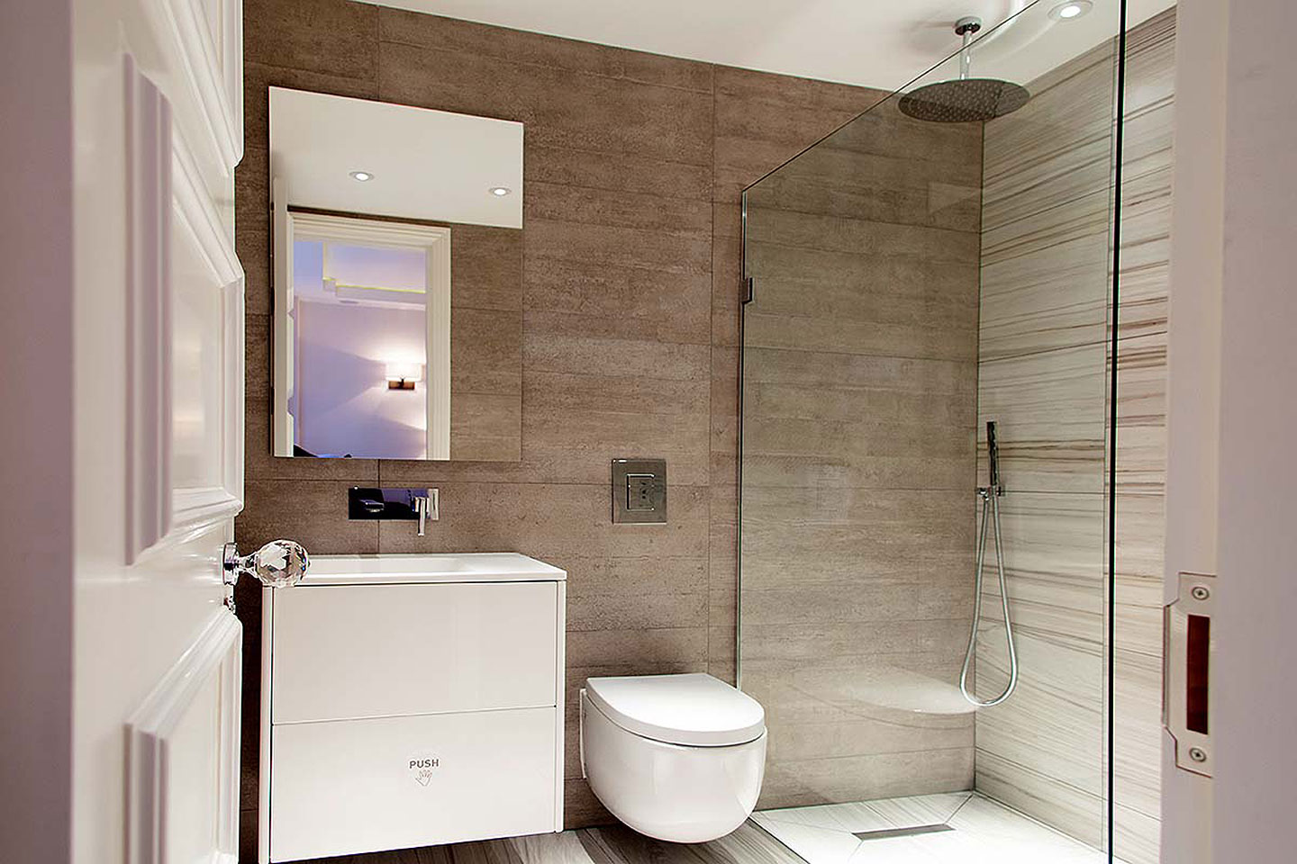 Beautiful Compact Bathroom in Mayfair Apartment | TBK Direct